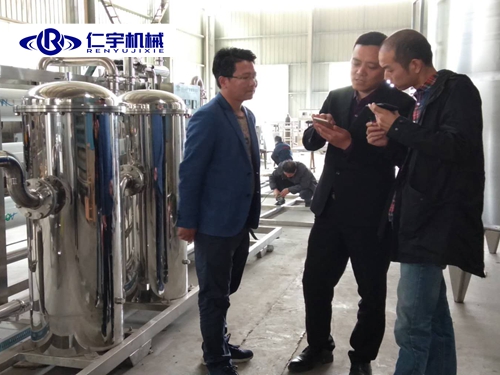 小瓶礦泉水設備廠家